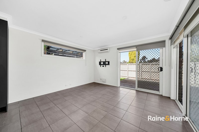 Photo - 25 Bianca Boulevard, Tarneit VIC 3029 - Image 9