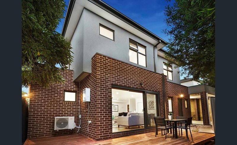 Photo - 2/5 Bicton Street, Mount Waverley VIC 3149 - Image 5