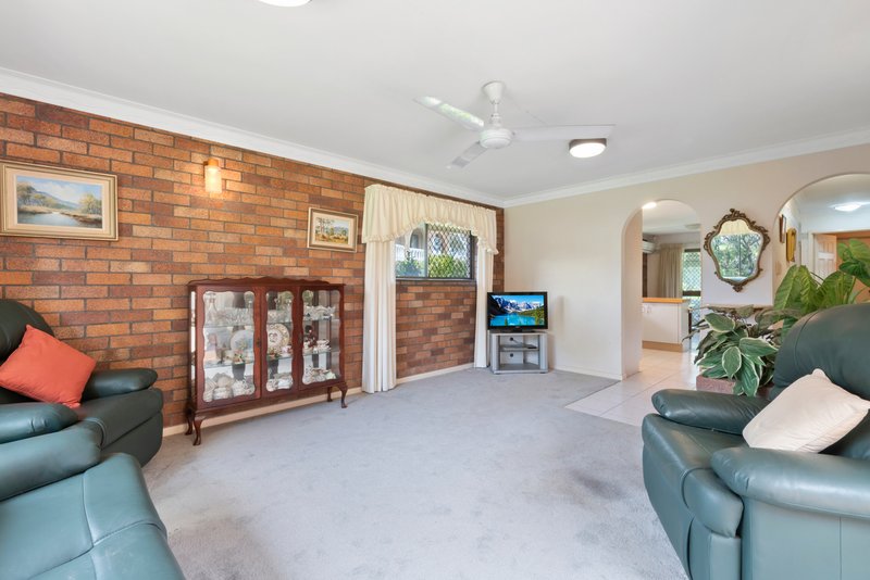 Photo - 25 Birra Street, Chermside West QLD 4032 - Image 4