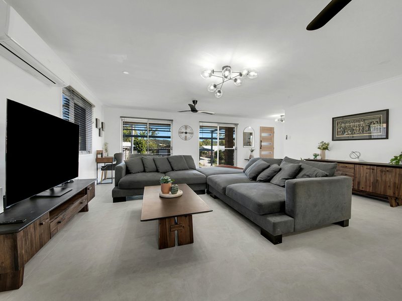 Photo - 25 Blackwell Street, Tannum Sands QLD 4680 - Image 5