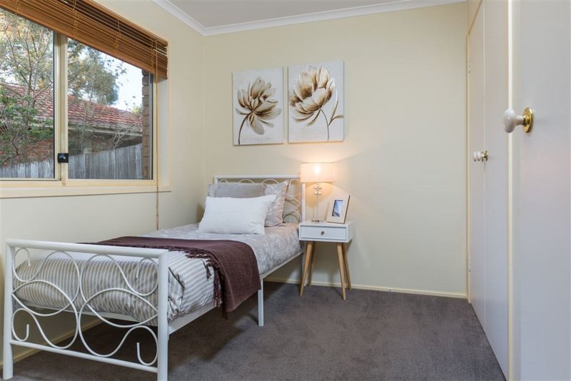 Photo - 2/5 Blackwood Park Road, Ferntree Gully VIC 3156 - Image 8