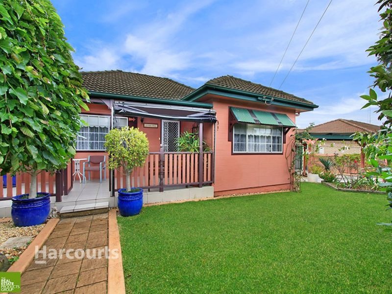 25 Blakemore Avenue, Kanahooka NSW 2530