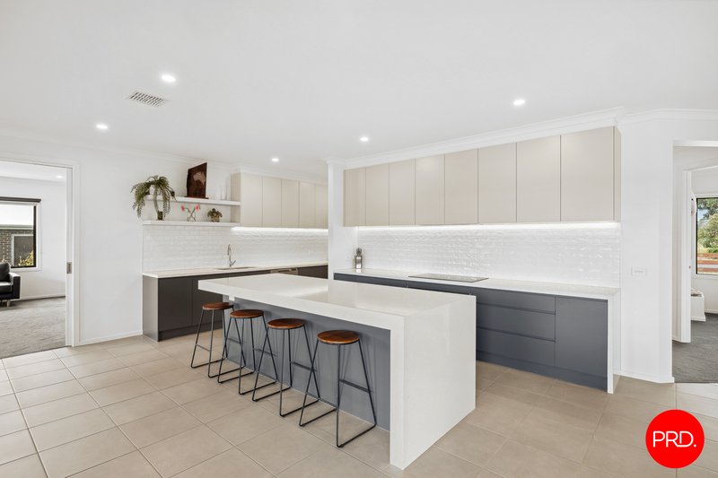 Photo - 25 Blanchfield Drive, Kyneton VIC 3444 - Image 8