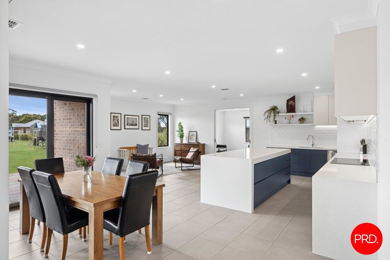 Photo - 25 Blanchfield Drive, Kyneton VIC 3444 - Image 14