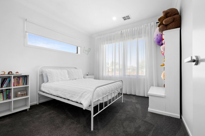Photo - 25 Blanchfield Drive, Kyneton VIC 3444 - Image 19