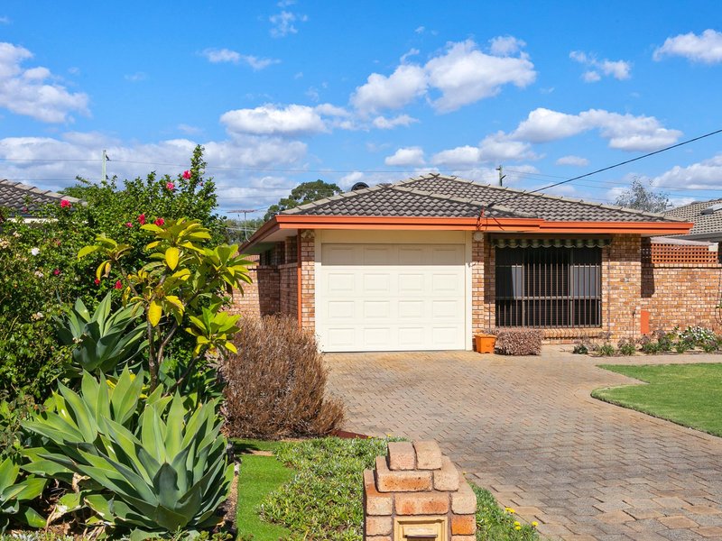 Photo - 25 Blenny Close, Cannington WA 6107 - Image 16