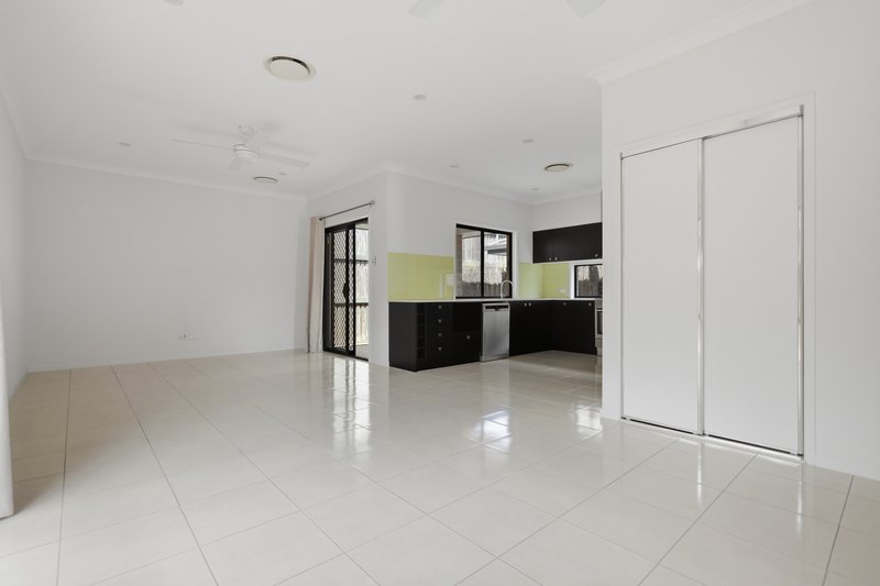 Photo - 25 Blue Mountains Crescent, Fitzgibbon QLD 4018 - Image 2