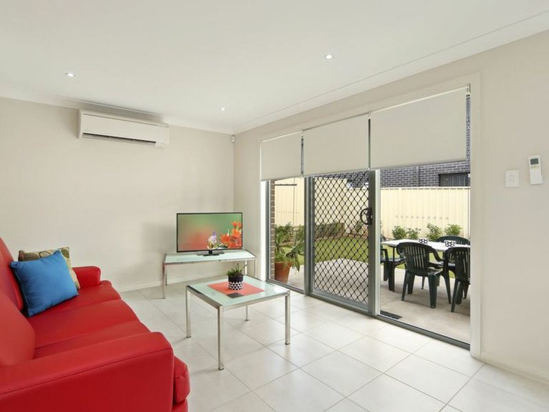 Photo - 25 Boab Place, Casula NSW 2170 - Image 5