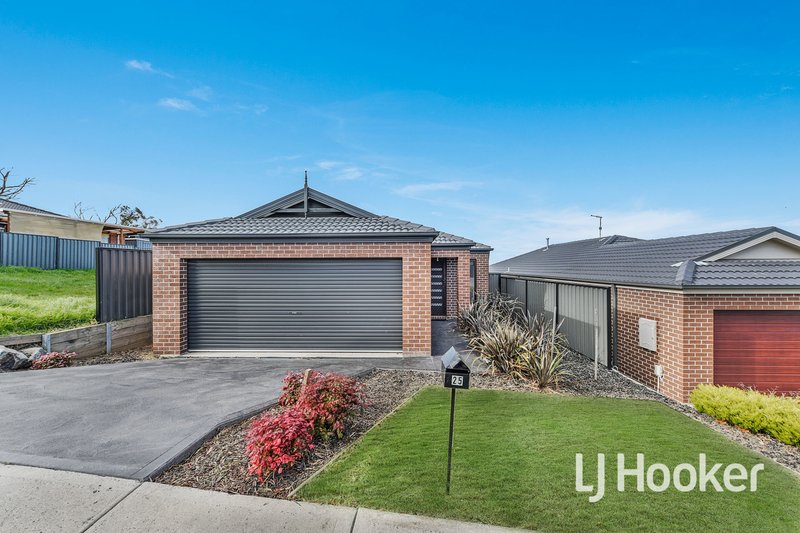 Photo - 25 Botham Crescent, Pakenham VIC 3810 - Image 12