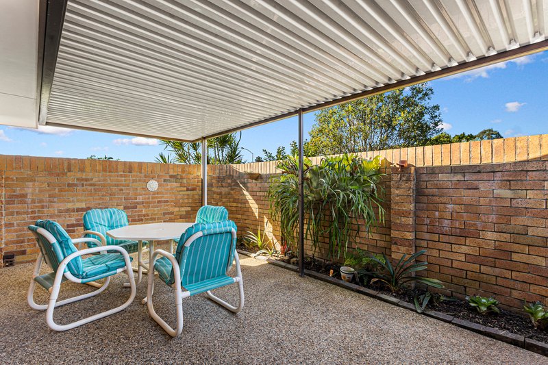 Photo - 2/5 Bottlewood Court, Burleigh Waters QLD 4220 - Image 6