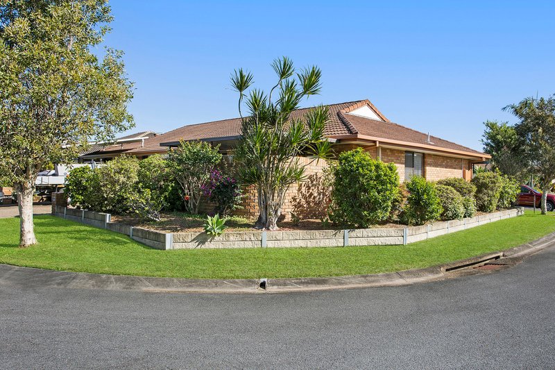 Photo - 2/5 Bottlewood Court, Burleigh Waters QLD 4220 - Image 12