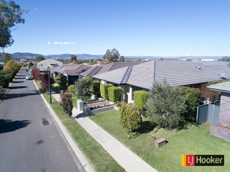 Photo - 25 Boulevard Place, Hillvue NSW 2340 - Image 18