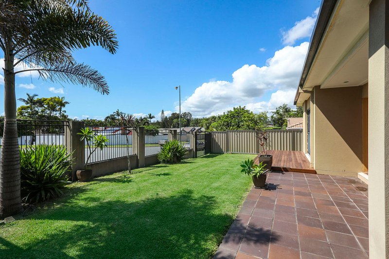 Photo - 25 Bradstone Road, Carrara QLD 4211 - Image 17