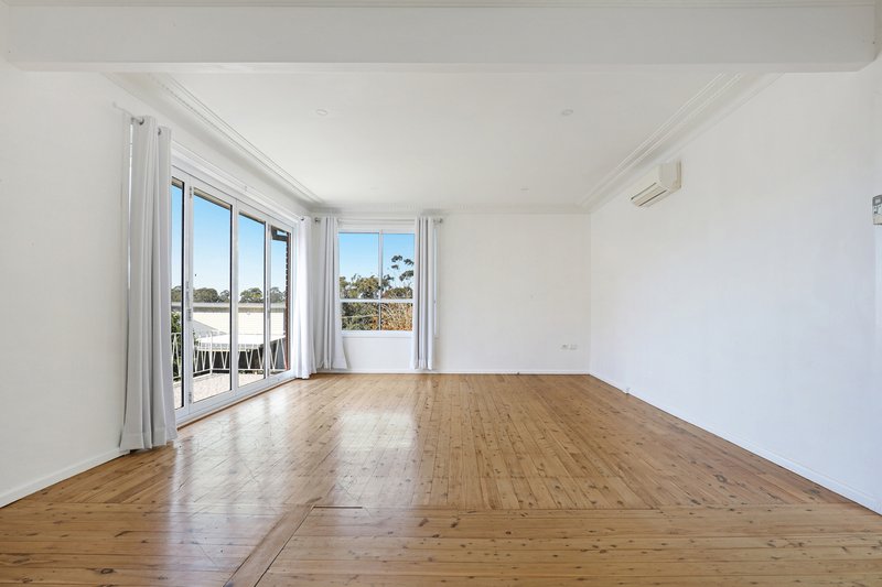 Photo - 25 Branch Avenue, Figtree NSW 2525 - Image 2