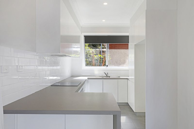 Photo - 25 Branch Avenue, Figtree NSW 2525 - Image 3