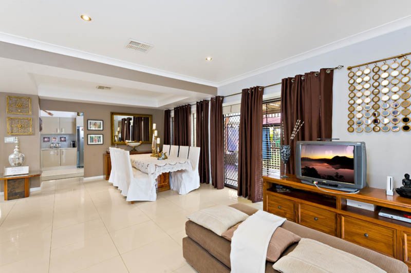 Photo - 25 Brancourt Avenue, Bankstown NSW 2200 - Image 2