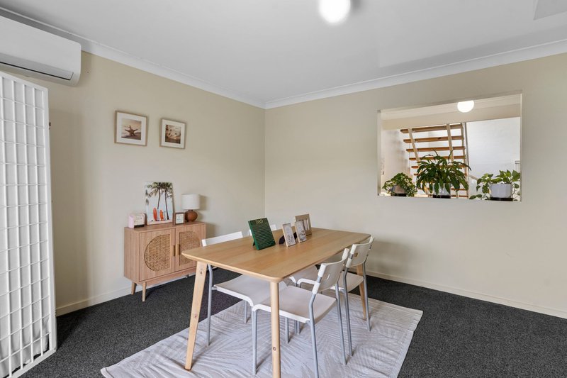 Photo - 2/5 Brittney Court, Ashmore QLD 4214 - Image 5