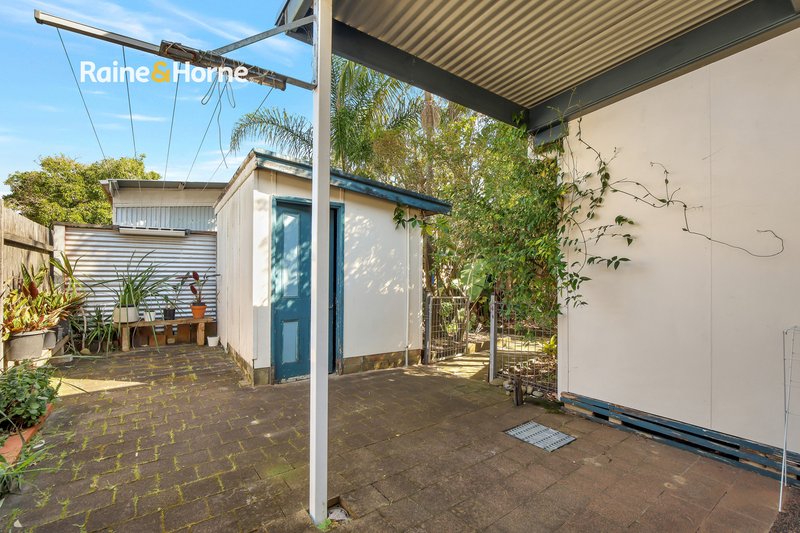 Photo - 25 Broken Bay Road, Ettalong Beach NSW 2257 - Image 11