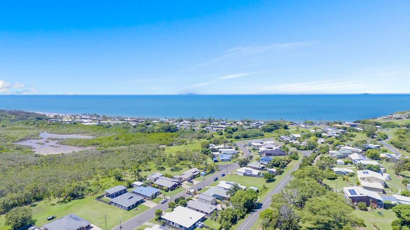 25 Brooksfield Drive, Sarina Beach QLD 4737