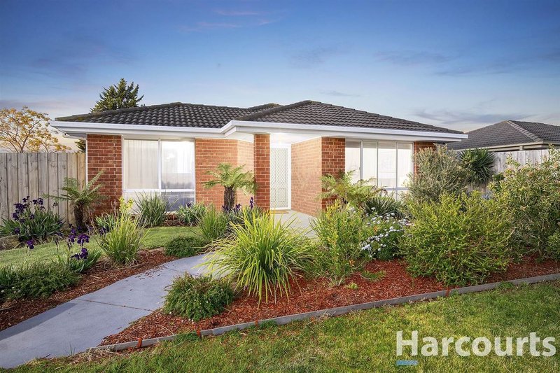 25 Broome Crescent, Cranbourne North VIC 3977