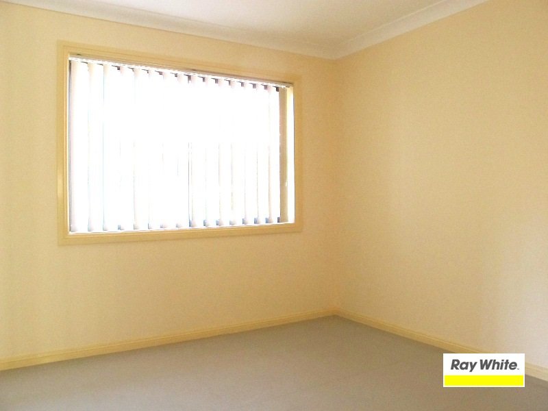 Photo - 25 Budgerigar Street, Green Valley NSW 2168 - Image 5