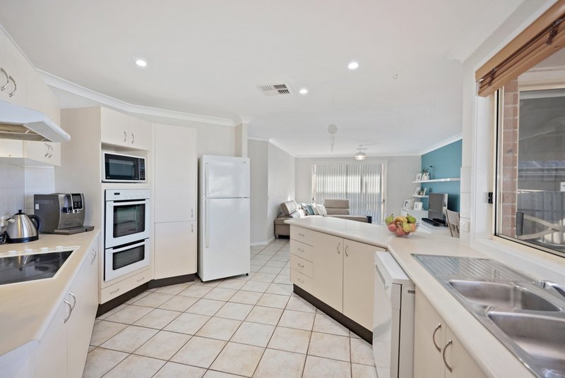 Photo - 25 Bujan Street, Glenmore Park NSW 2745 - Image 5