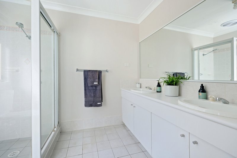 Photo - 25 Bujan Street, Glenmore Park NSW 2745 - Image 10