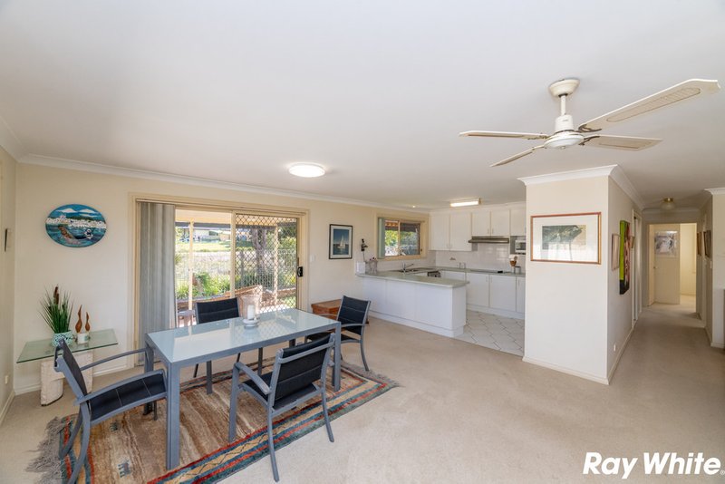 Photo - 2/5 Burke Close, Forster NSW 2428 - Image 5