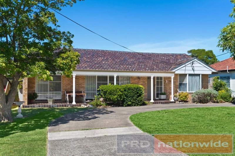 25 Burns Road, Picnic Point NSW 2213