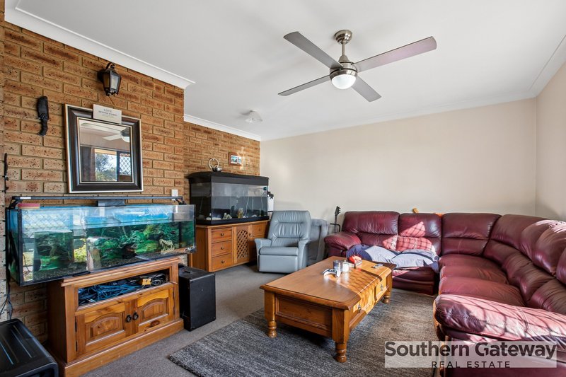 Photo - 25 Burnside Way, Waikiki WA 6169 - Image 2