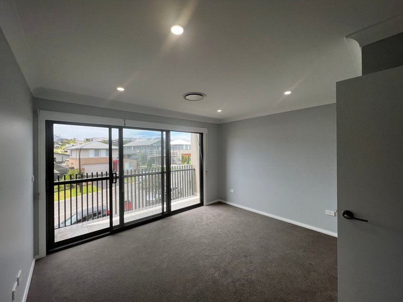 Photo - 25 Butterworth Street, Cameron Park NSW 2285 - Image 7