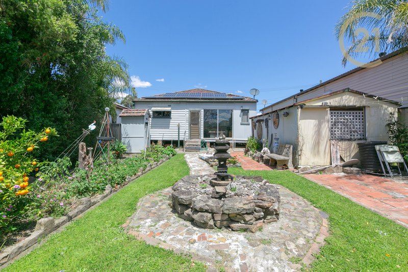 Photo - 25 Byron Street, Campsie NSW 2194 - Image 4