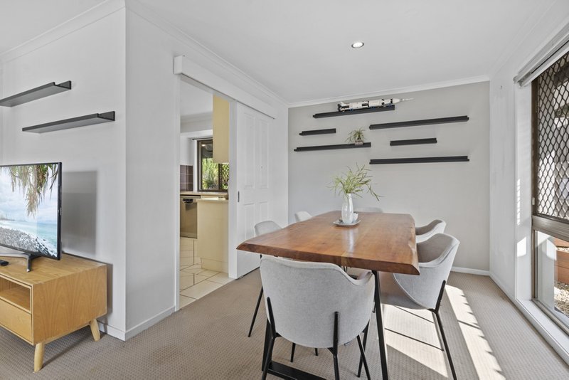 Photo - 25 Cabernet Crescent, Thornlands QLD 4164 - Image 4