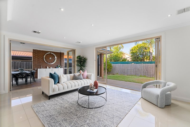 Photo - 25 Cabinda Drive, Keysborough VIC 3173 - Image 2