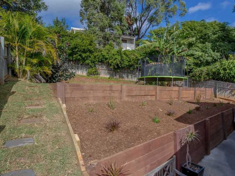 Photo - 25 Cairngorm Street, Carrara QLD 4211 - Image 20