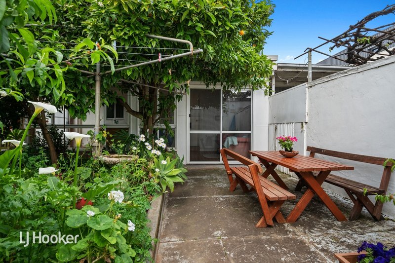 Photo - 25 Cairns Street, Norwood SA 5067 - Image 9