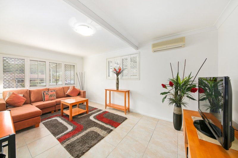 Photo - 25 Caloola Drive, Springwood QLD 4127 - Image 8