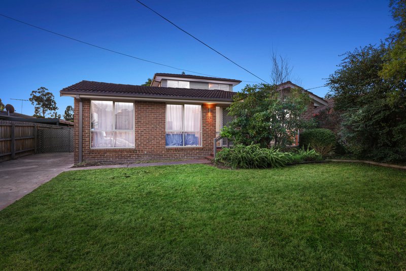 25 Cambden Park Parade, Ferntree Gully VIC 3156