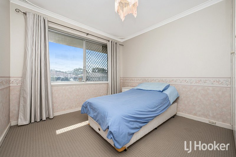 Photo - 25 Camberley Street, Thornlie WA 6108 - Image 15