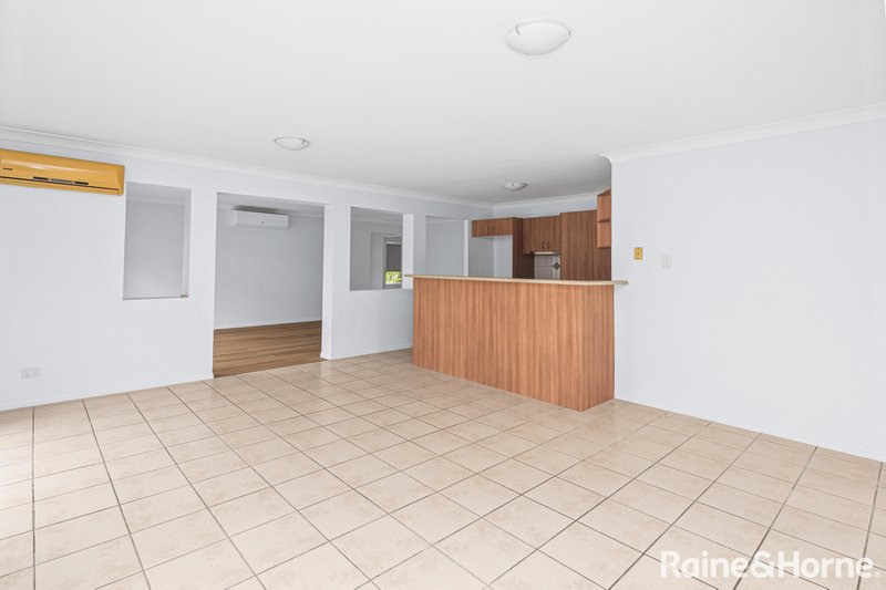 Photo - 25 Camelia Street, Springfield QLD 4300 - Image 11