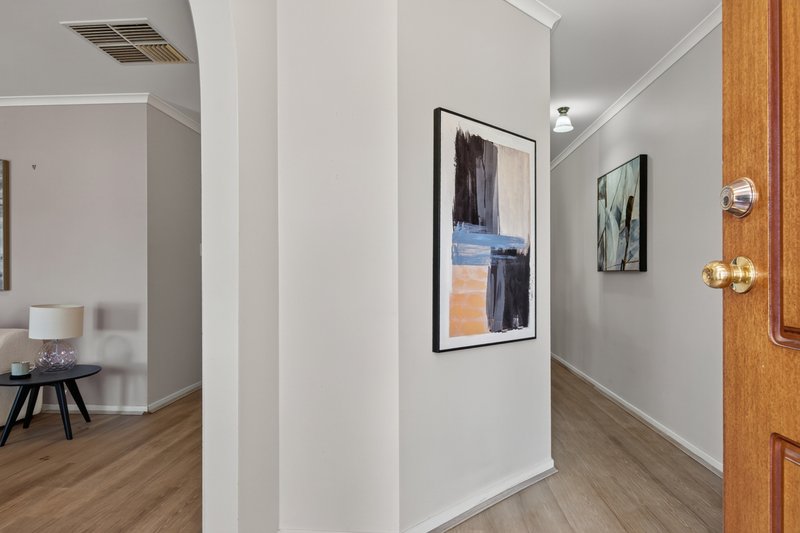 Photo - 25 Camelot Drive, Blakeview SA 5114 - Image 2