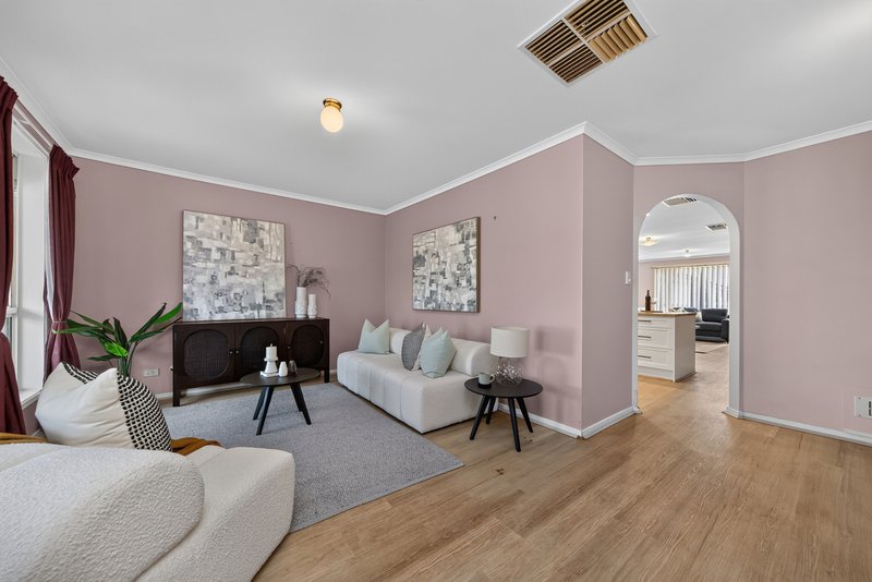 Photo - 25 Camelot Drive, Blakeview SA 5114 - Image 5