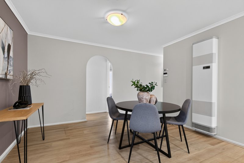 Photo - 25 Camelot Drive, Blakeview SA 5114 - Image 9