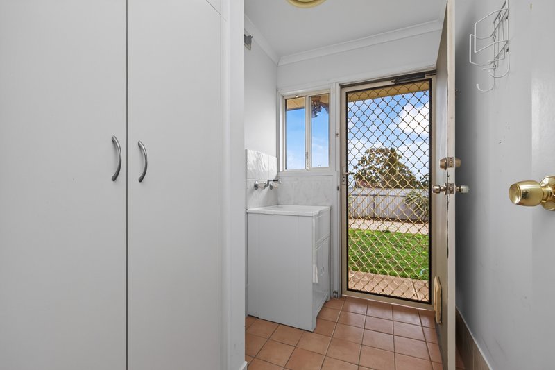 Photo - 25 Camelot Drive, Blakeview SA 5114 - Image 13