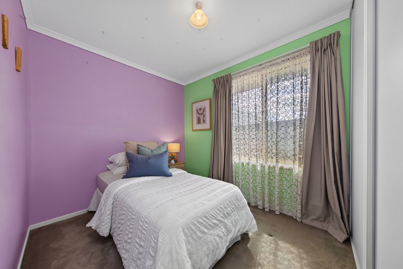 Photo - 25 Camelot Drive, Blakeview SA 5114 - Image 14
