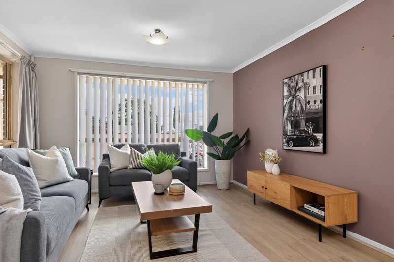 Photo - 25 Camelot Drive, Blakeview SA 5114 - Image 15
