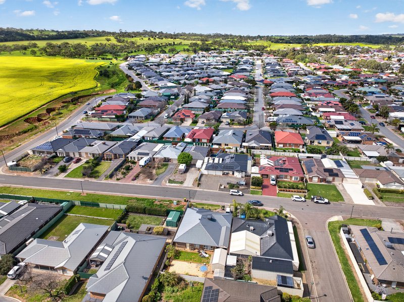 Photo - 25 Camelot Drive, Blakeview SA 5114 - Image 20