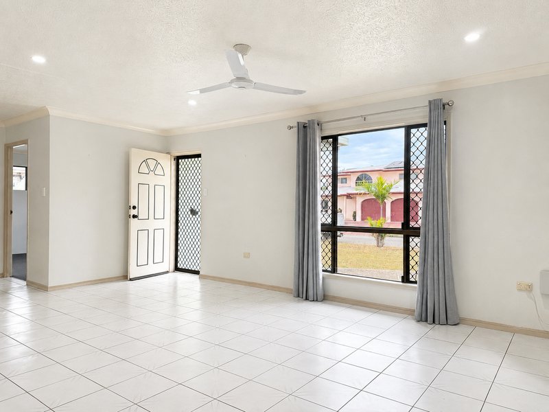 Photo - 25 Campion Circle, Kirwan QLD 4817 - Image 4
