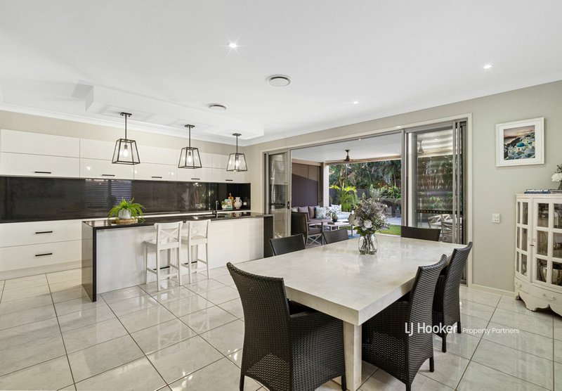 Photo - 25 Carnation Road, Manly West QLD 4179 - Image 6
