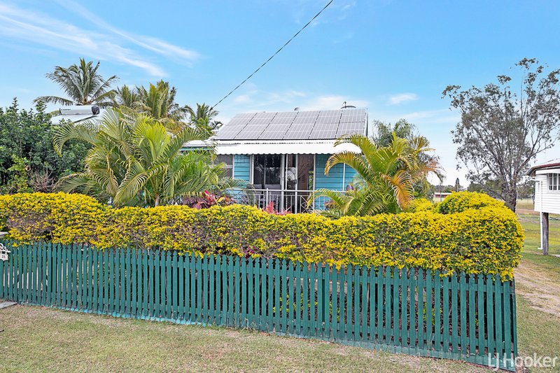 Photo - 25 Caroline Street, Depot Hill QLD 4700 - Image 2